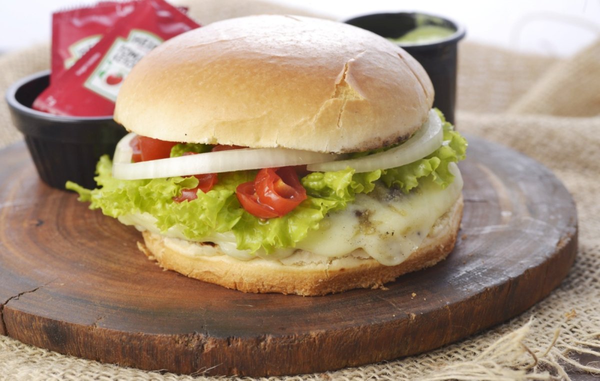 X-SALADA NOSSO